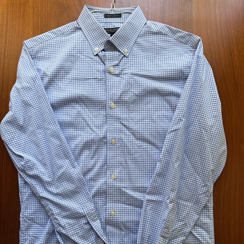 Banana Republic Men's Slim Flex Fit button down Size: Small